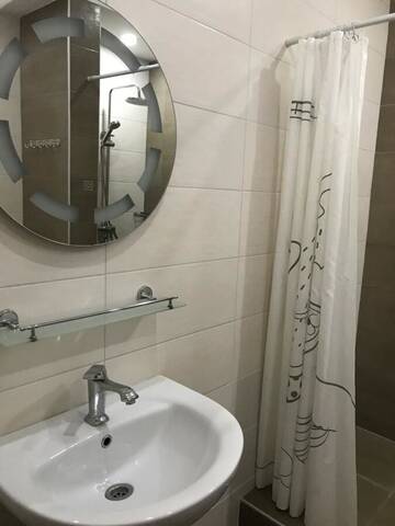 Фотографии Хостелы Apple Hostel Bishkek г. Бишкек (Киргизия) №5 Фото Хостелы Apple Hostel Bishkek г. Бишкек 5