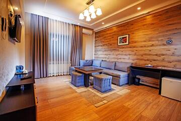 Фотографии Отель Lumarc Hotel г. Бишкек (Киргизия) №4 Фото Отель Lumarc Hotel г. Бишкек 4