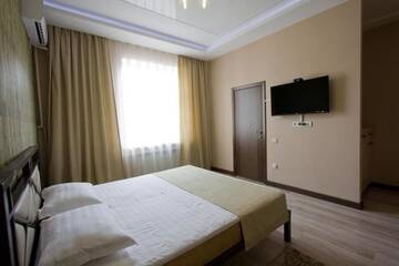Фотографии Гостевой дом Center Hotel г. Бишкек (Киргизия) №4 Фото Гостевой дом Center Hotel г. Бишкек 4
