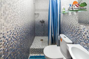Фотографии Гостевой дом Tiny Hotel Bishkek г. Бишкек (Киргизия) №4 Фото Гостевой дом Tiny Hotel Bishkek г. Бишкек 4