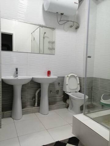 Фотографии Хостелы Compass Hostel г. Бишкек (Киргизия) №2 Фото Хостелы Compass Hostel г. Бишкек 2