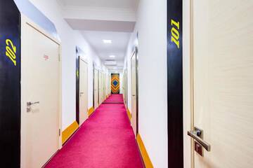 Фотографии Отель WHITE HOTEL & HOSTEL г. Бишкек (Киргизия) №5 Фото Отель WHITE HOTEL & HOSTEL г. Бишкек 5