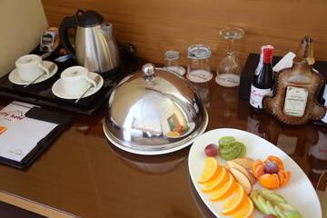 Фото номера Полулюкс Отель City Hotel Bishkek г. Бишкек 4