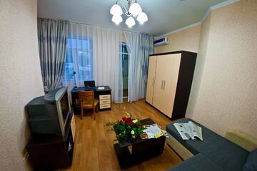 Фото номера Апартаменты Апарт-отели Golden Dragon ApartHotel г. Бишкек 11