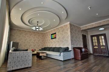 Фото номера Двухуровневые апартаменты Апарт-отели Golden Dragon ApartHotel г. Бишкек 3
