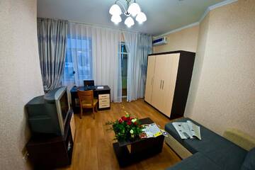Фото номера Апартаменты Апарт-отели Golden Dragon ApartHotel г. Бишкек 6