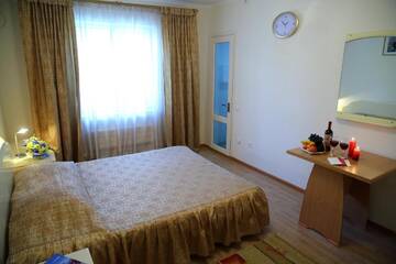 Фотографии Отель Alpinist Hotel г. Бишкек (Киргизия) №2 Фото Отель Alpinist Hotel г. Бишкек 2