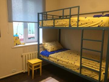 Фото номера Спальное место на двухъярусной кровати в общем номере для мужчин Хостелы Хостел Клуб Стрелец г. Бишкек 5