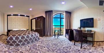 Фото номера Улучшенный люкс Отель Plaza Hotel Bishkek г. Бишкек 4