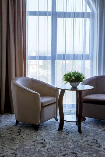 Фото номера Полулюкс Отель Plaza Hotel Bishkek г. Бишкек 4