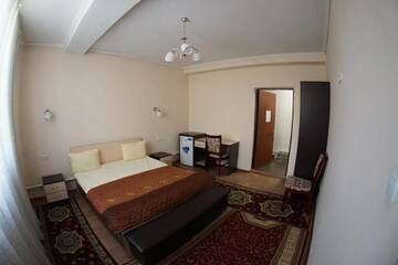 Фото номера Стандартный двухместный номер с 1 кроватью Хостелы Apple Hostel Bishkek г. Бишкек 18