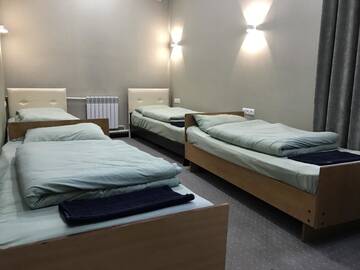 Фото номера Стандартный четырехместный номер Хостелы Apple Hostel Bishkek г. Бишкек 4