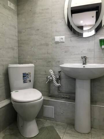 Фото номера Стандартный четырехместный номер Хостелы Apple Hostel Bishkek г. Бишкек 6