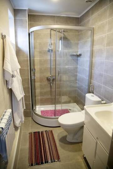 Фото номера Стандартный номер с кроватью размера &quot;king-size&quot; Отель Lumarc Hotel г. Бишкек 11