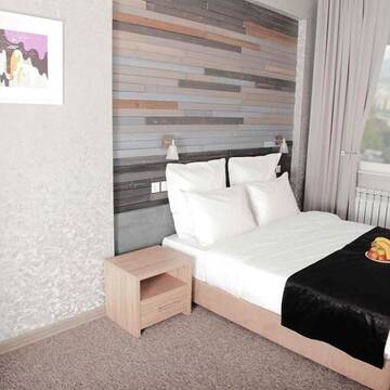 Фото Отели типа «постель и завтрак» Small Hotel г. Бишкек 2
