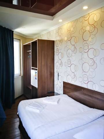 Фото номера Одноместный номер эконом-класса Отель Salut Hotel г. Бишкек 5