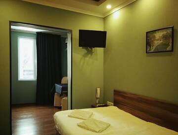 Фото номера Стандартный одноместный номер Отель Salut Hotel г. Бишкек 3