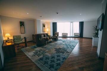 Фото номера Люкс Отель Damas International Hotel г. Бишкек 5