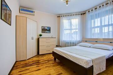 Фото номера Двухместный номер с 1 кроватью Хостелы Centre hostel г. Бишкек 3