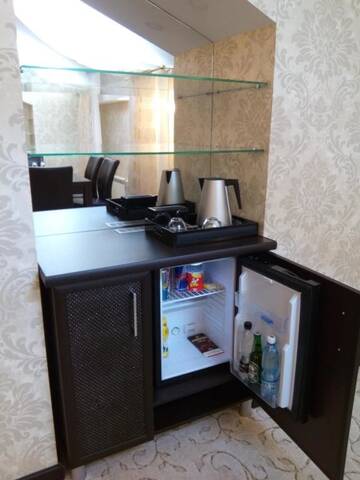 Фото номера Люкс с 2 спальнями Отель Premier Hotel г. Бишкек 13