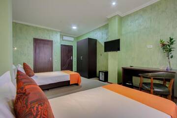 Фото номера Двухместный номер с 2 отдельными кроватями и душем Отель Olive Hotel Bishkek г. Бишкек 5