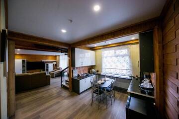 Фото номера Двухуровневый люкс Отель Hyde Park Hotel г. Бишкек 4