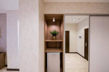 Фото номера Просторный двухместный номер с 2 отдельными кроватями Отель Oasis Residence г. Бишкек 7