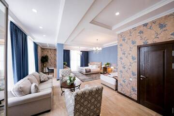 Фото номера Семейный люкс Отель Oasis Residence г. Бишкек 10