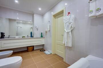 Фото номера Номер-студио с видом на горы Отель Garden Hotel &amp; SPA г. Бишкек 2