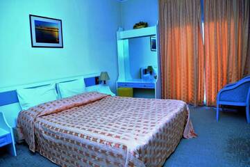 Фото номера Люкс с 1 спальней Отель Hotel Ak-Keme г. Бишкек 12